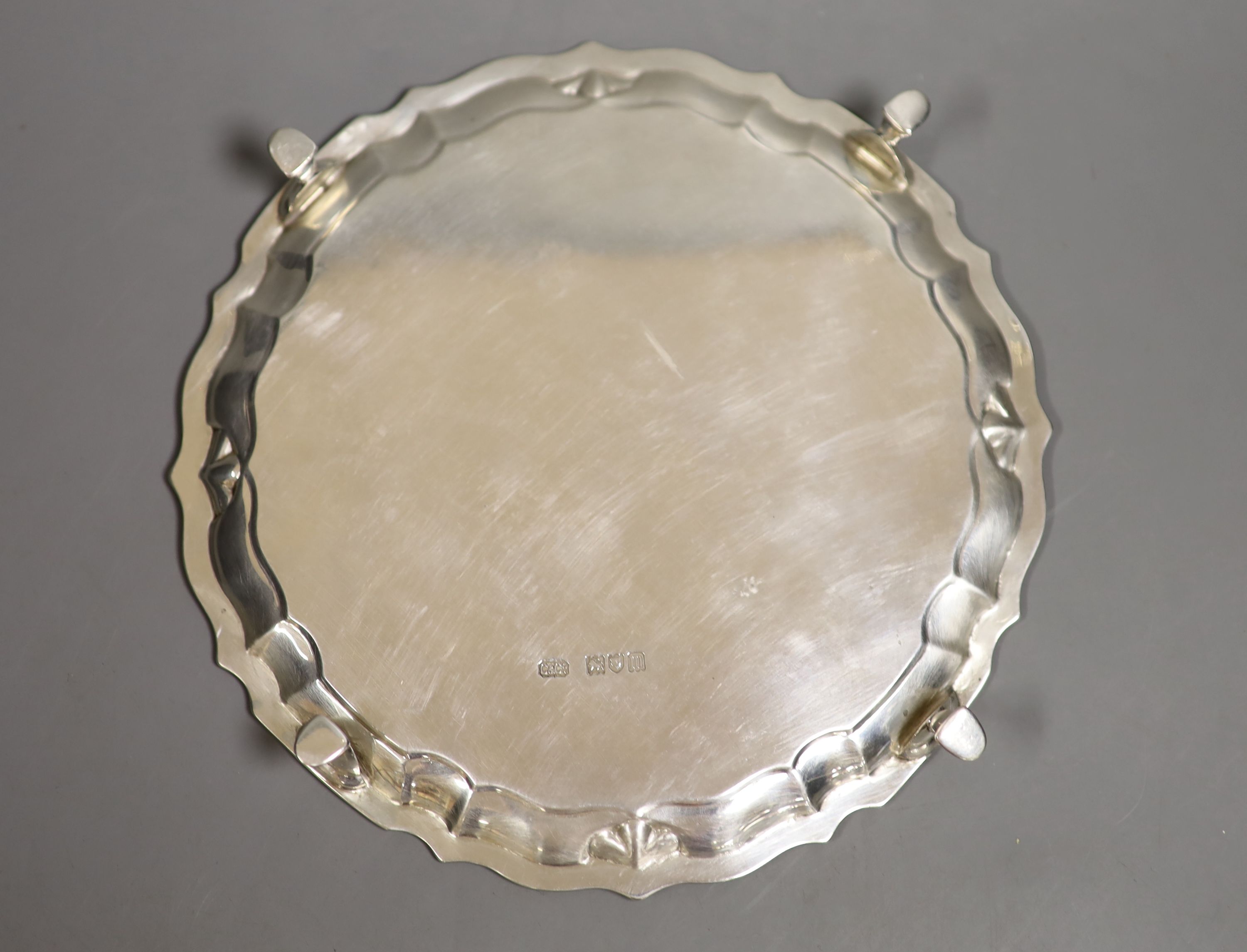 An Edwardian silver salver, Carrington & Co, London, 1908